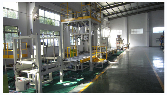 Chemical Raw Materials Weighing Packing Machine , Jumbo Bag Packing Machine 500-2000kg